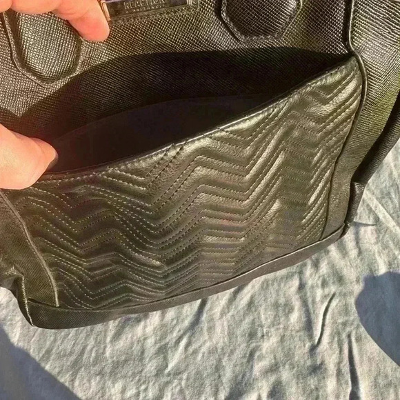 Large tote purse - Picture 5 of 8